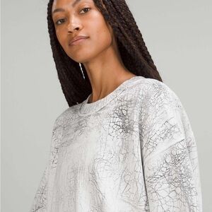 Lululemon sz 8 Perfectly oversized Crew thread dye white black great pre owned